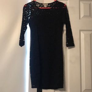 Black bodycon dress
